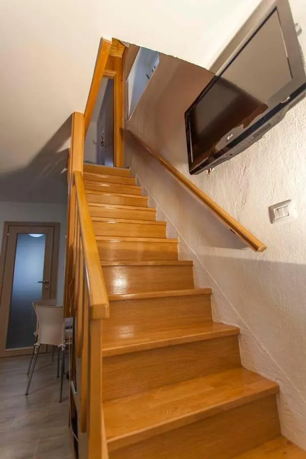 Casa Laura Cres Villa
